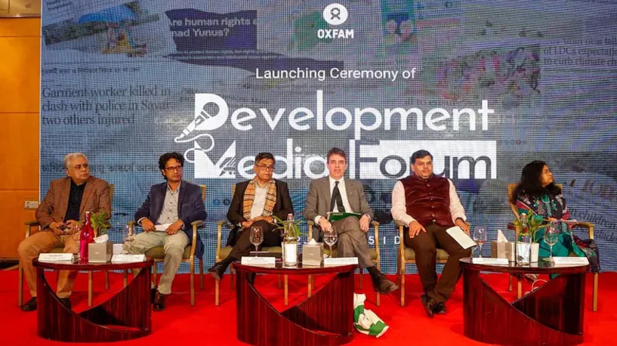 Speakers: Media should hold the influential accountable